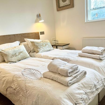 Stylish 2Br Designer Flat Holland Park Apartment London Exterior photo