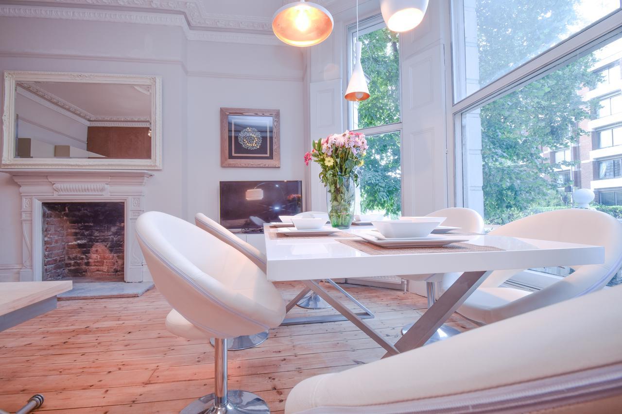 Stylish 2Br Designer Flat Holland Park Apartment London Room photo